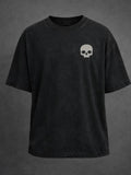 Taş kafa tasarımlı T-shirt