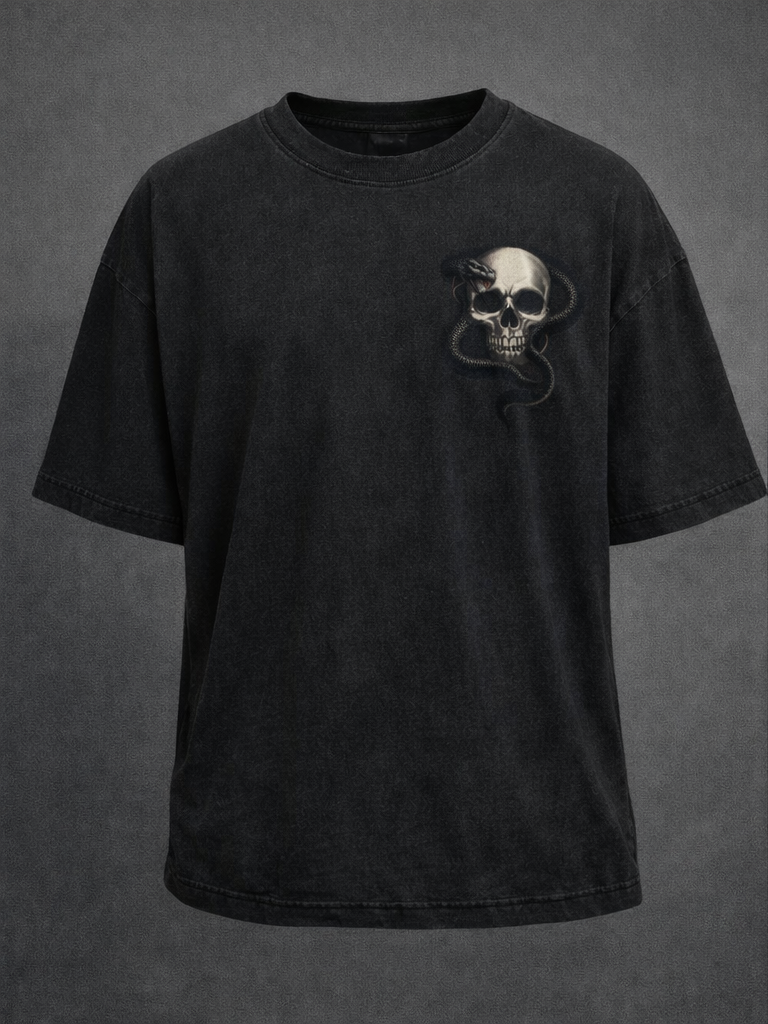 Yılan taş kafa tasarımlı T-shirt